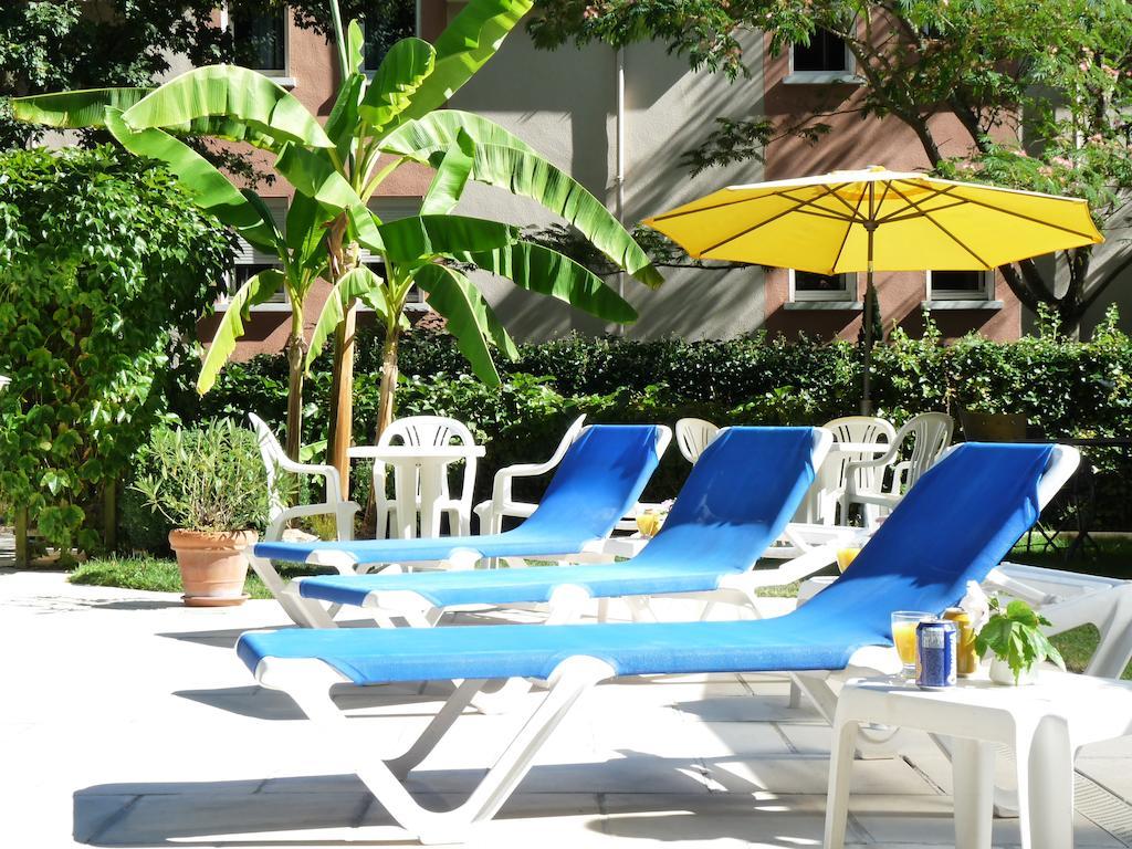 Ariane Hotel Жуе-ле-Тур Екстериор снимка